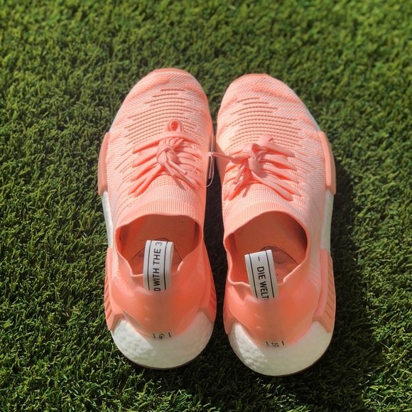 🚨SALE SALE🚨 Adidas NMD_R1 STLT PK - Picture 4 of 5